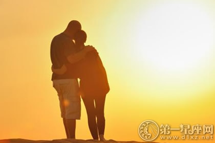 這些八字相處越久愛得越深