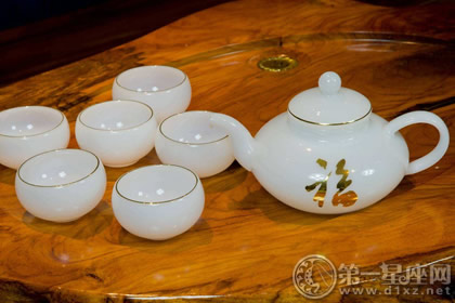 土命人適合使用什麽材質的茶具
