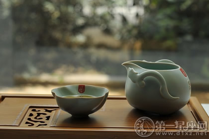 五行缺金的人適合用什麽顏色的茶具